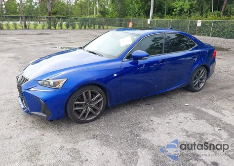 2019 Lexus Is 300 z USA, uszkodzony, nr VIN JTHBA1D26K5090220
